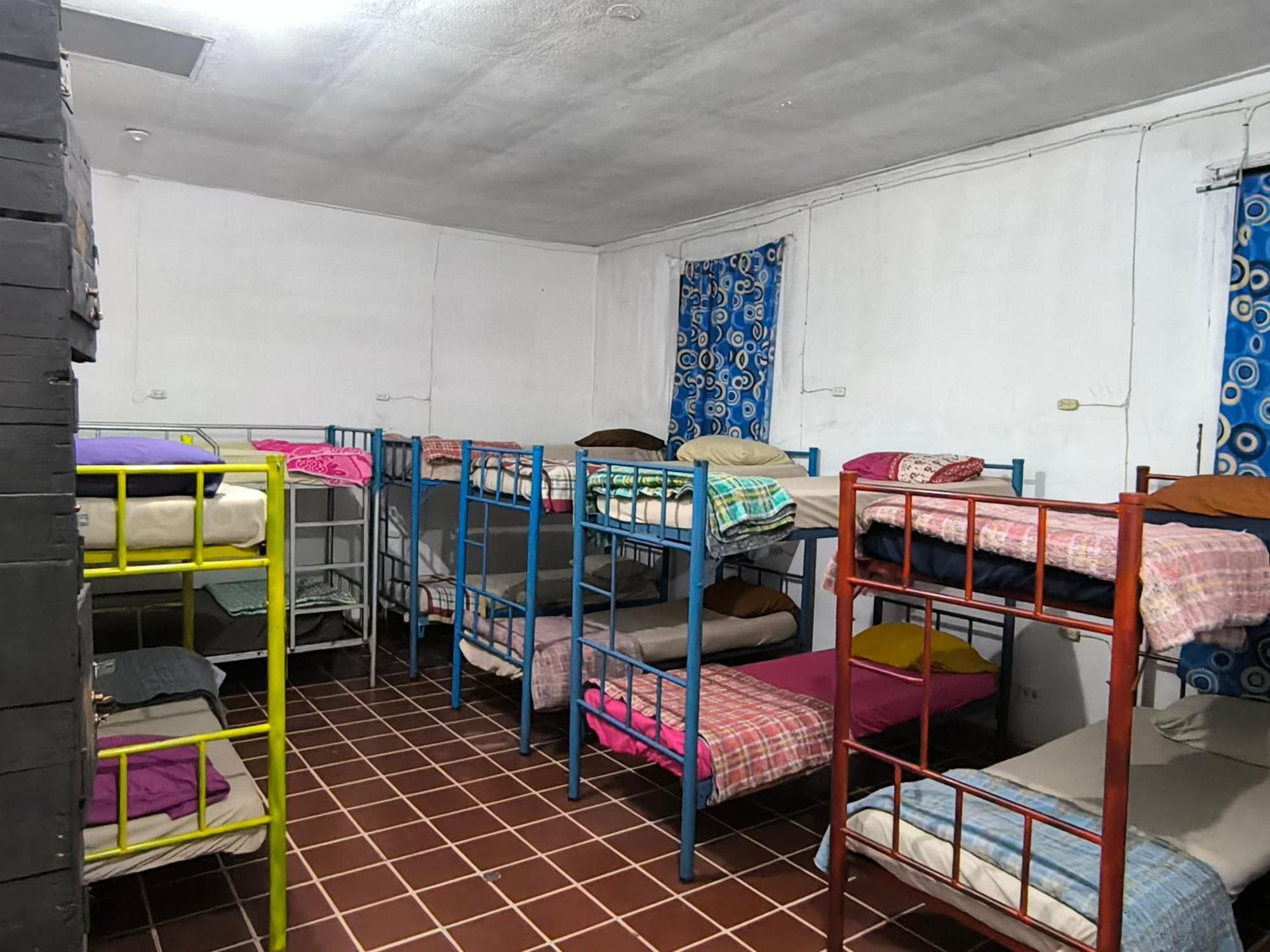 Karim Hostel Guatemala City Екстер'єр фото
