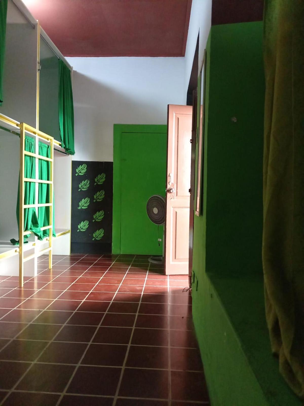 Karim Hostel Guatemala City Екстер'єр фото