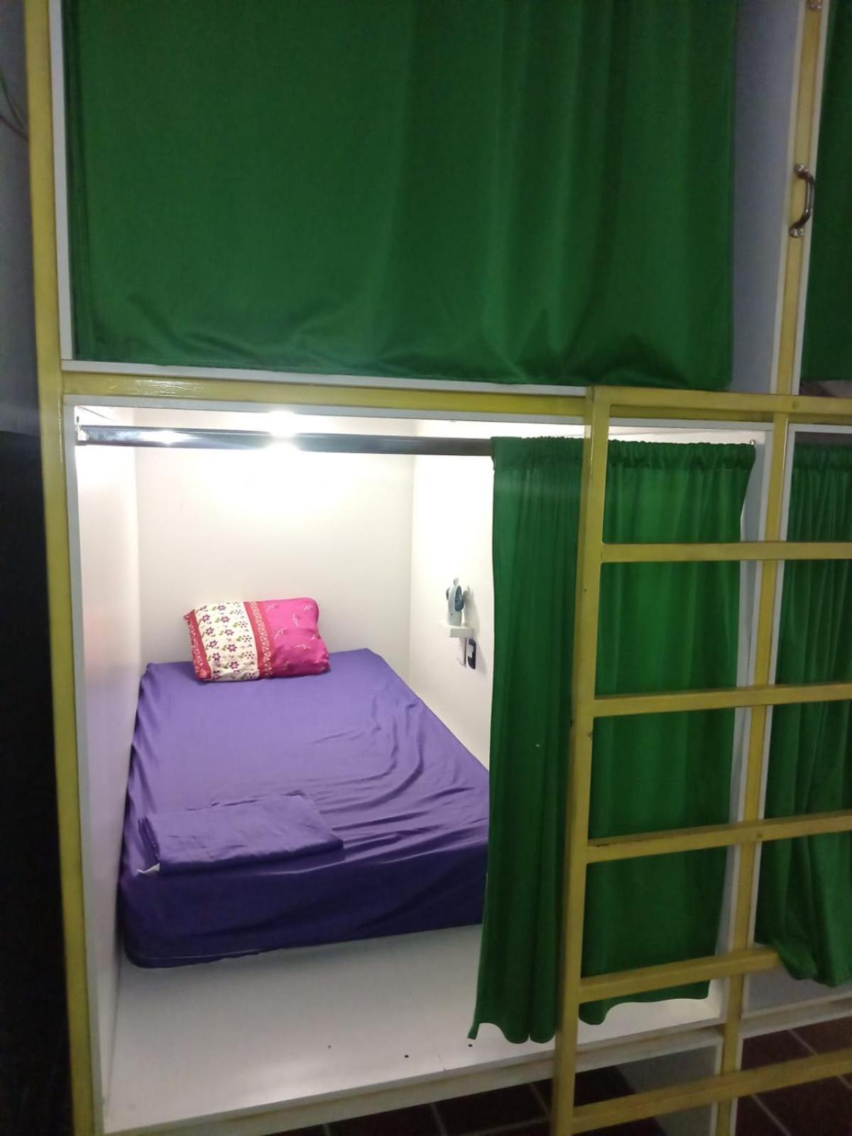 Karim Hostel Guatemala City Екстер'єр фото