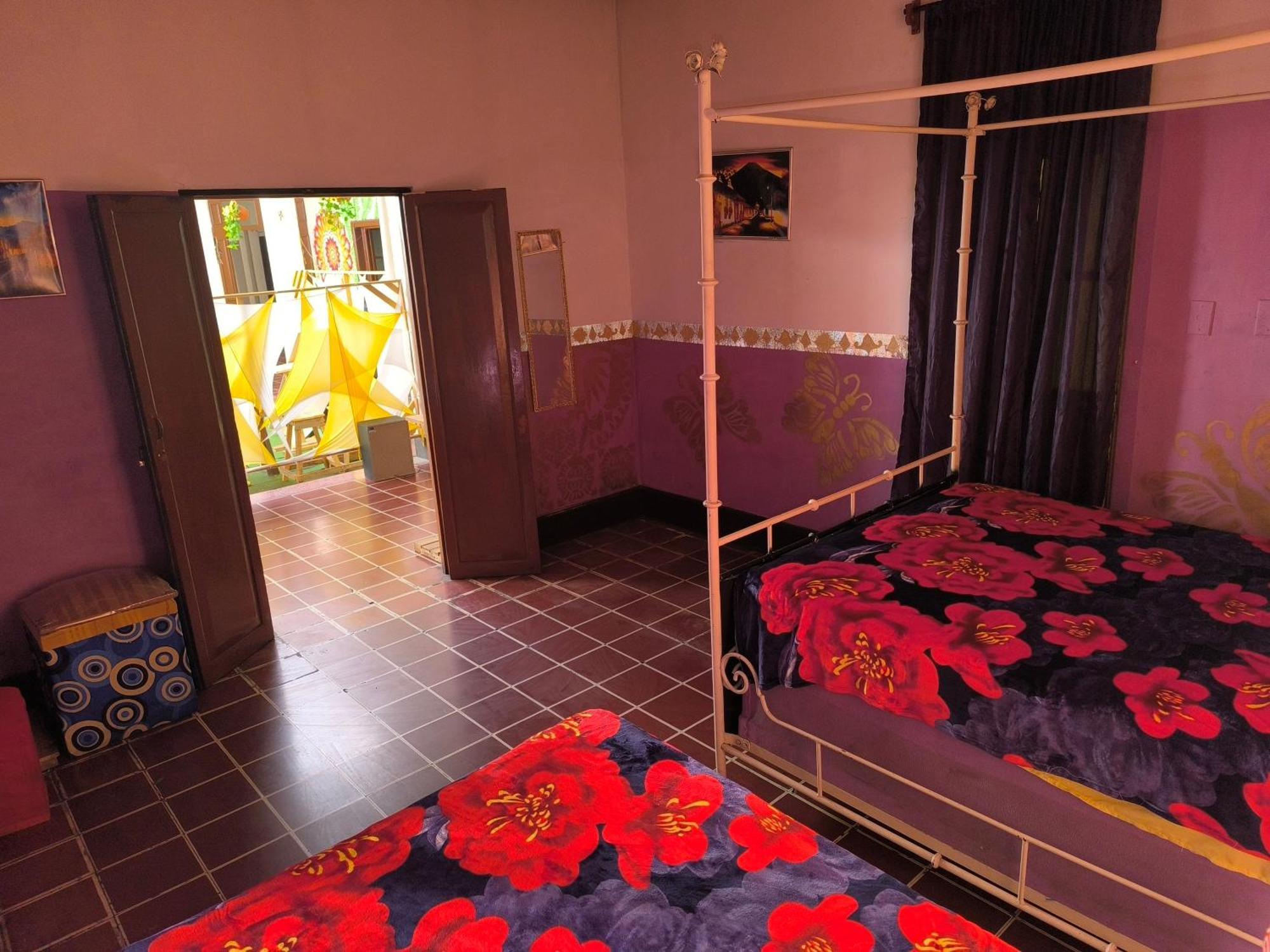 Karim Hostel Guatemala City Екстер'єр фото