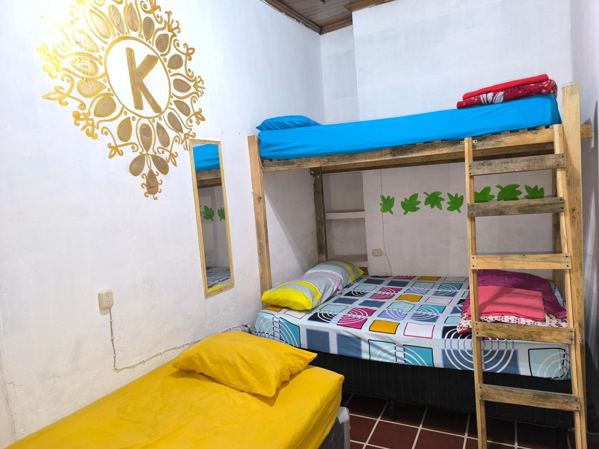 Karim Hostel Guatemala City Екстер'єр фото