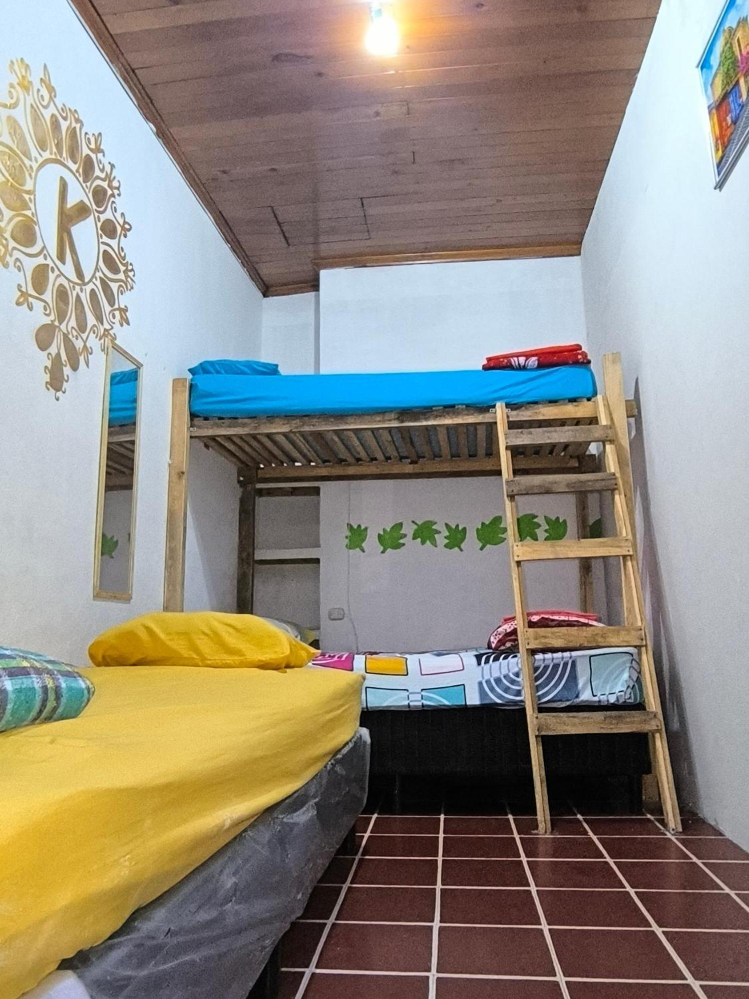 Karim Hostel Guatemala City Екстер'єр фото