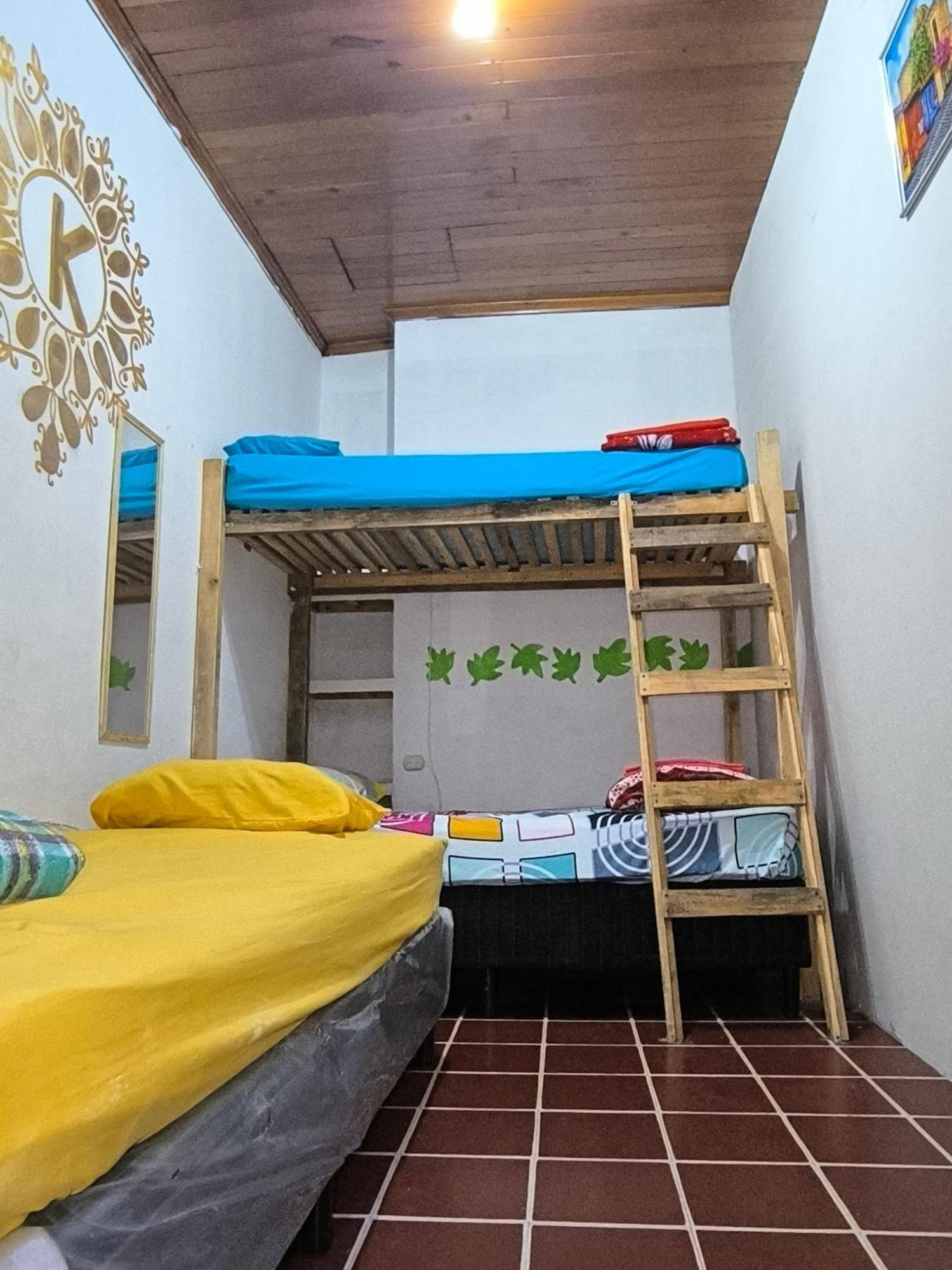 Karim Hostel Guatemala City Екстер'єр фото