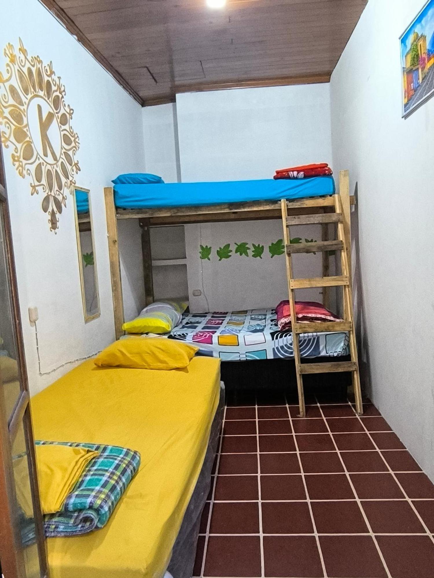 Karim Hostel Guatemala City Екстер'єр фото